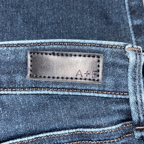 Abercrombie & Fitch Jean Legging - Picture 6 of 6